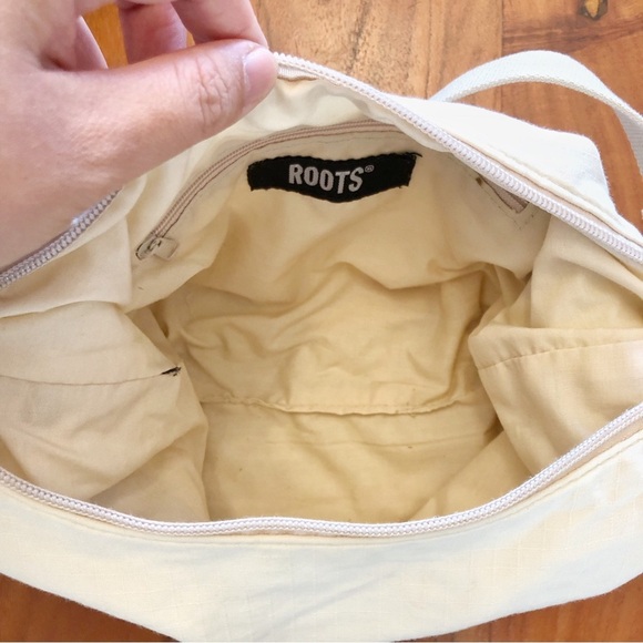 Roots Y2K Cream Neutral Tone Casual Festival Roomy Shoulder Bag. - Picture 4 of 14